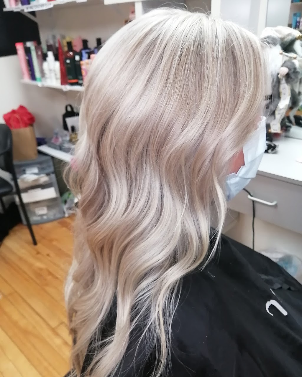 Coiffure Julie | 28 Rue du Prince #2, Sorel-Tracy, QC J3P 4J3, Canada | Phone: (450) 899-2099