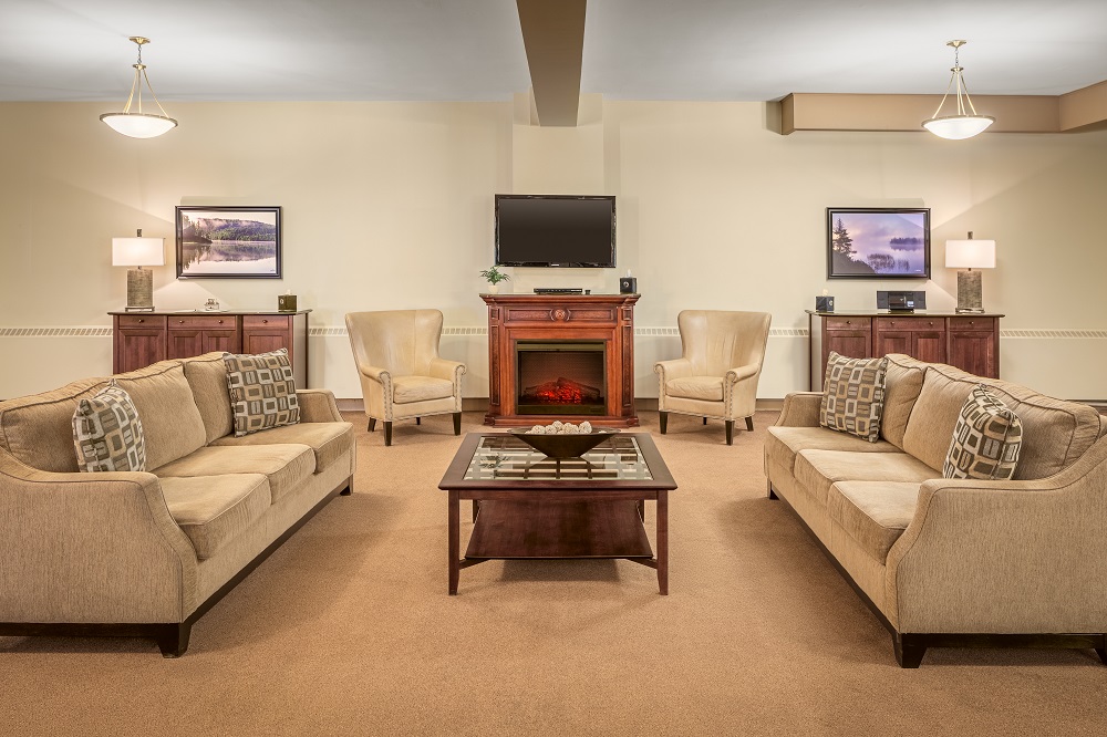Lynett Funeral Home | 3299 Dundas St W, Toronto, ON M6P 2A5, Canada | Phone: (416) 767-1176