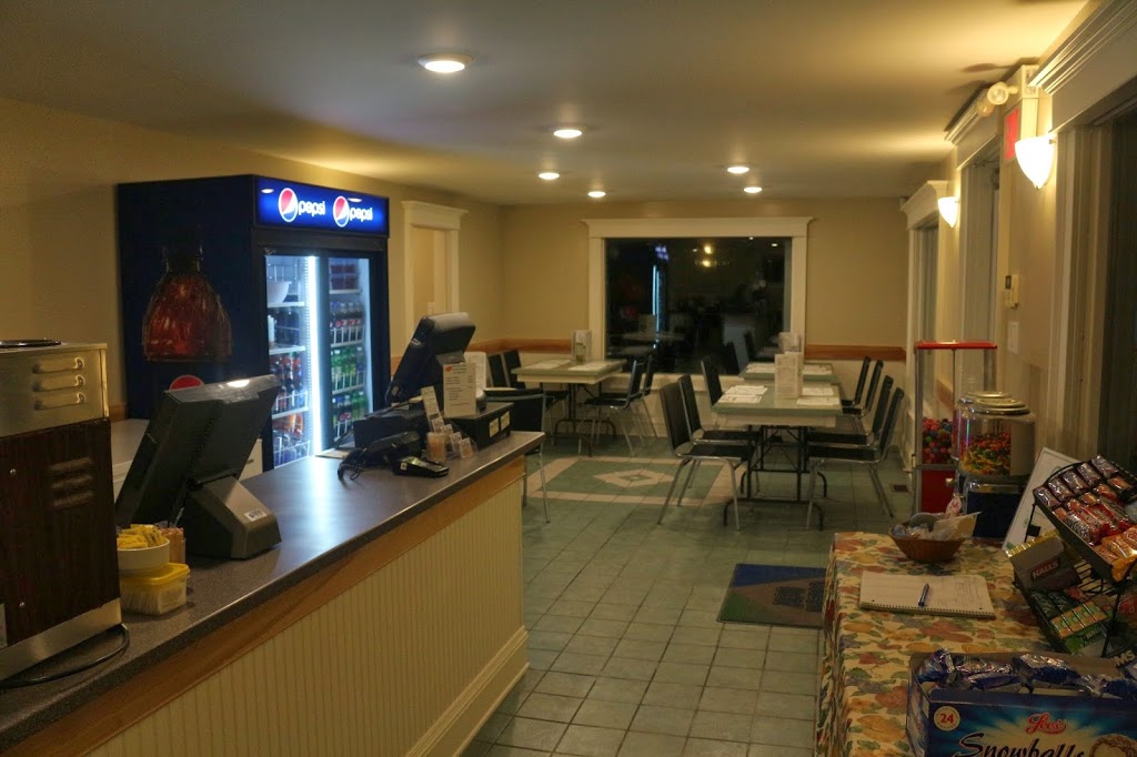 The Blarney Stone Restaurant | 16339 NS-103, Hebbs Cross, NS B4V 0Y8, Canada | Phone: (902) 543-6229