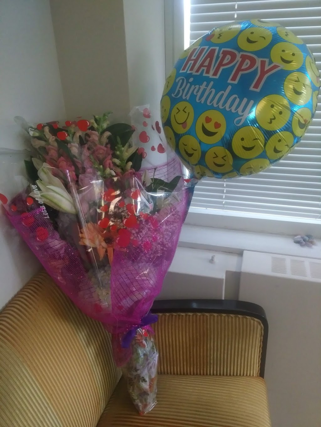 Flowers By Sylvia | 100 West Beaver Creek Rd #3, Richmond Hill, ON L4B 1H4, Canada | Phone: (905) 889-1383