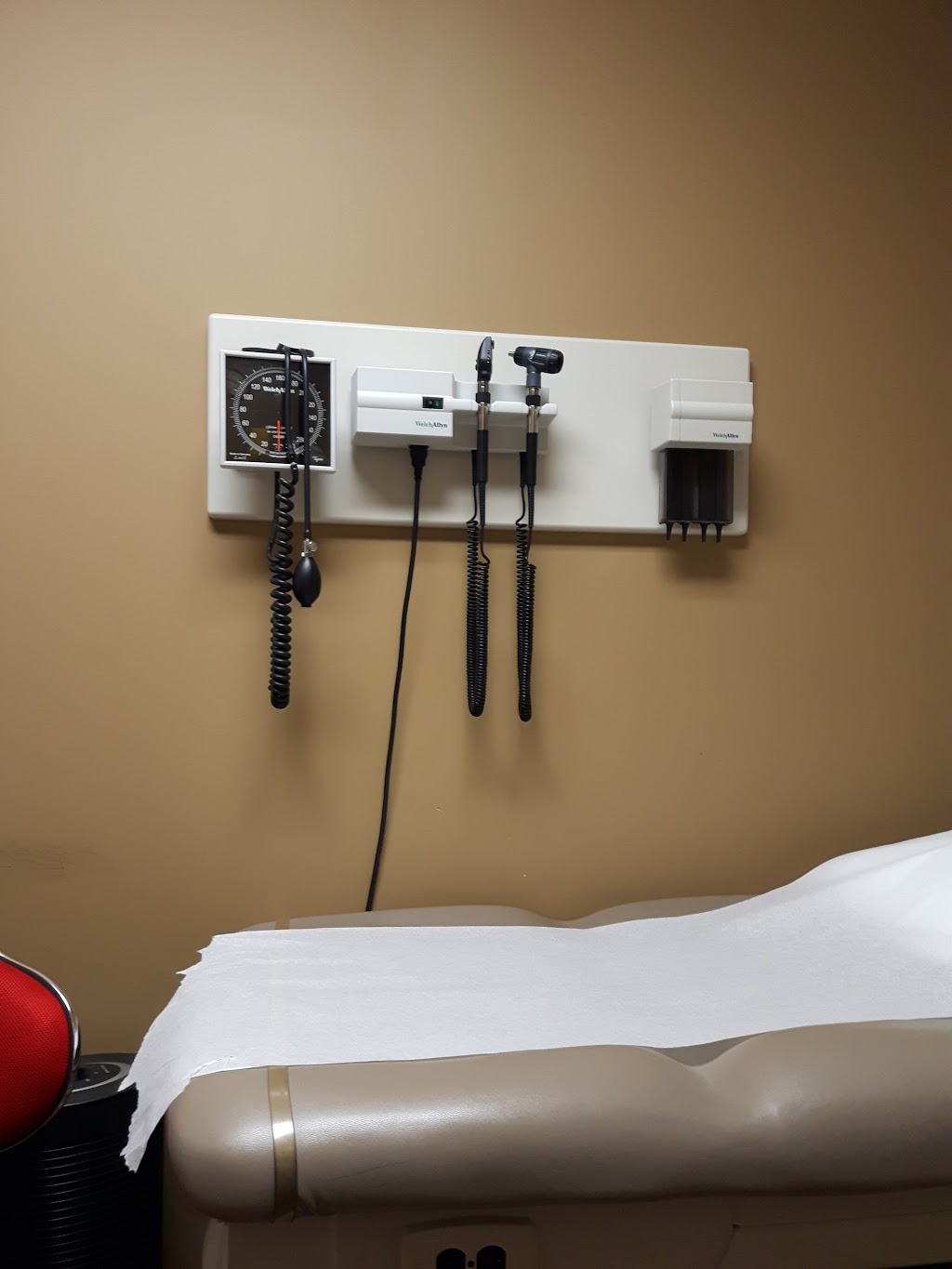Arid Mountain Clinic | 2515 90 Ave SW, Calgary, AB T2V 0L8, Canada | Phone: (403) 251-6066