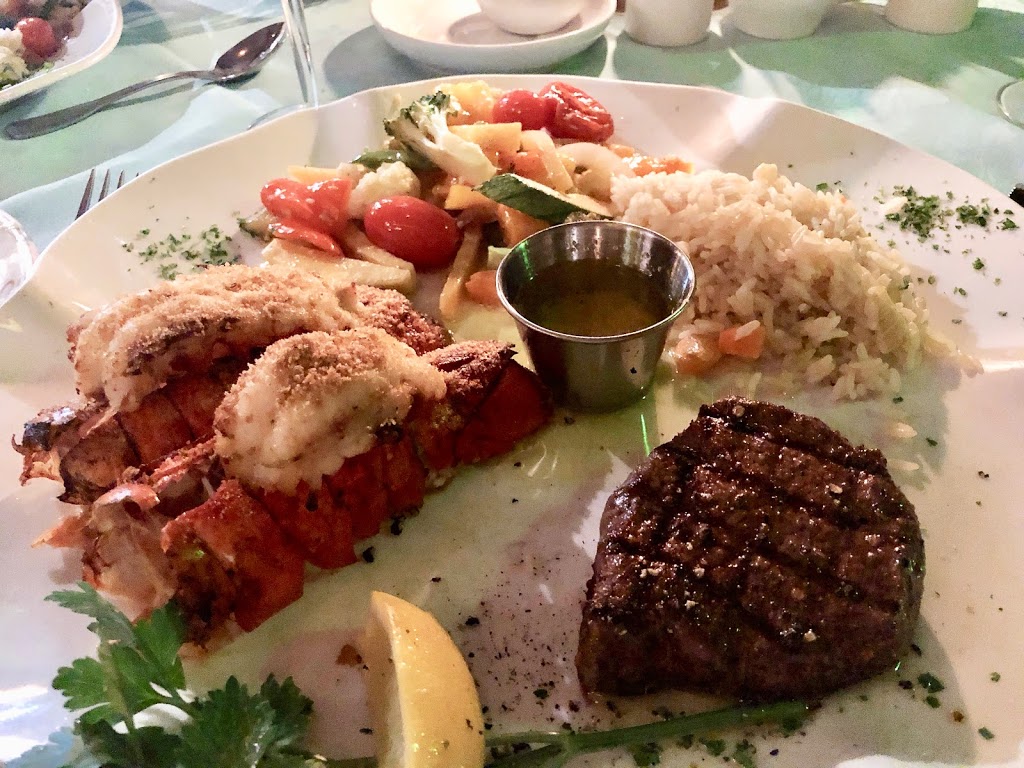 Villa Massimo Restaurant | 120 Boulevard Taschereau, La Prairie, QC J5R 1S8, Canada | Phone: (450) 444-3416
