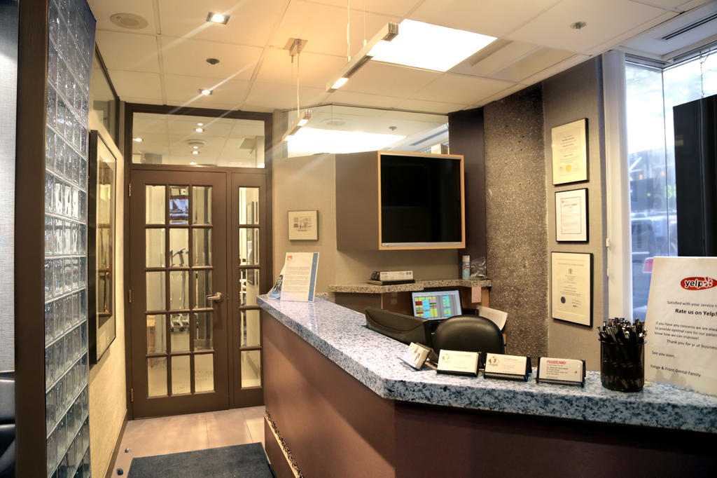 Yonge and Front Dental | 33 Yonge St, Toronto, ON M5E 1G4, Canada | Phone: (416) 364-2444