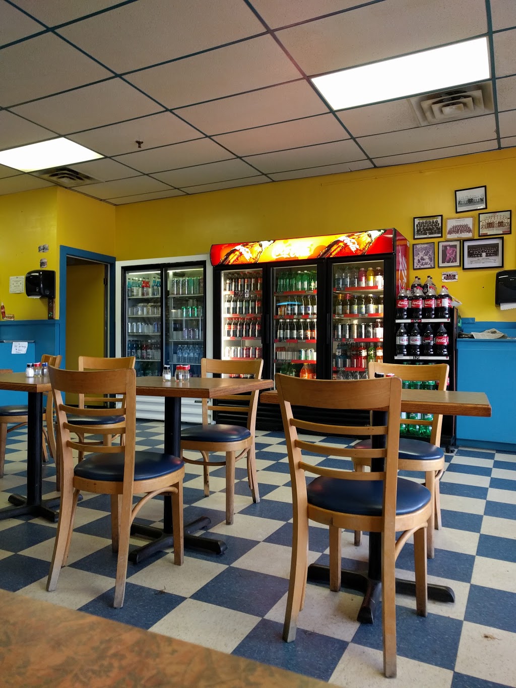 Jamals Pizza | 4115 Highway 3, Chester, NS B0J 1J0, Canada | Phone: (902) 275-5688