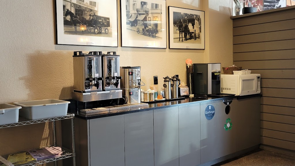 The Invermere Bakery | 1305 7th Ave, Invermere, BC V0A 1K0, Canada | Phone: (250) 342-9913