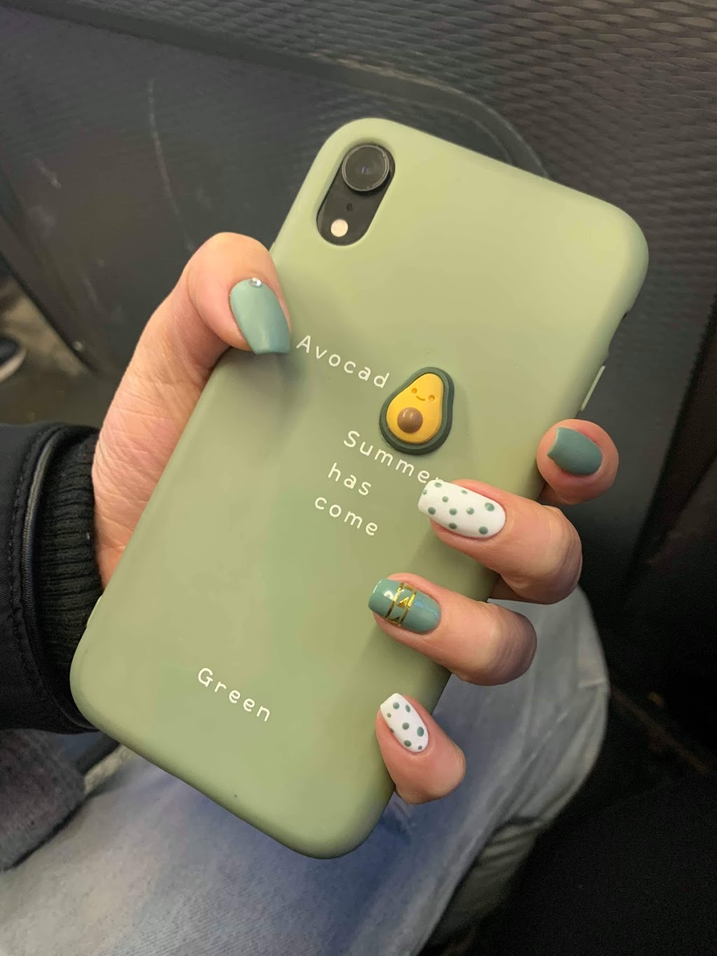 Azalea Nail Boutique | 38 Riverglen Dr SE, Calgary, AB T2C 4L5, Canada | Phone: (403) 265-8087