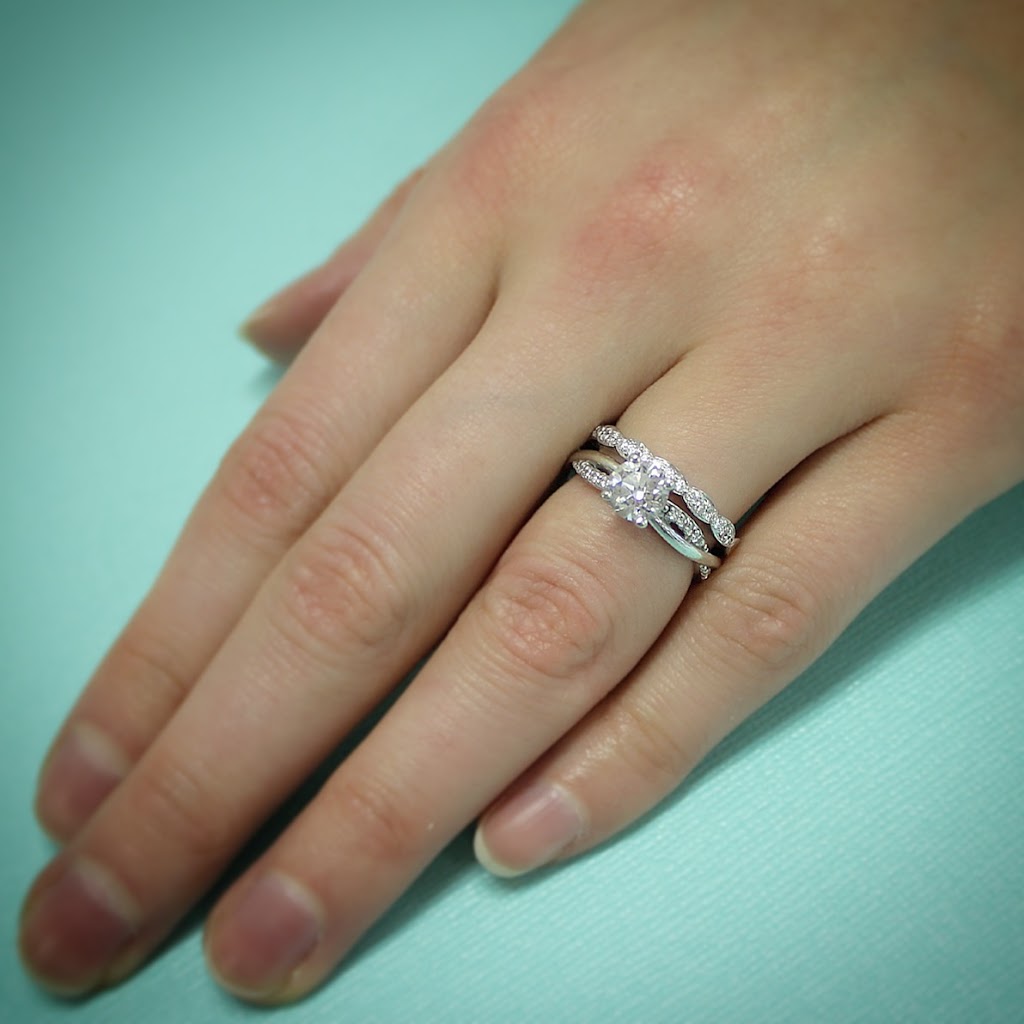 Bijouterie Michel St-Pierre Repentigny | 41 Boulevard Brien, Repentigny, QC J6A 4S3, Canada | Phone: (450) 585-9292