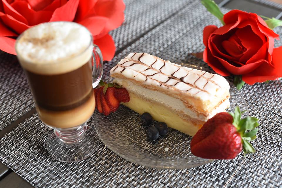 Patisserie Lorinbourg | 525 Chemin Ozias-Leduc, Otterburn Park, QC J3H 4A7, Canada | Phone: (450) 527-1555