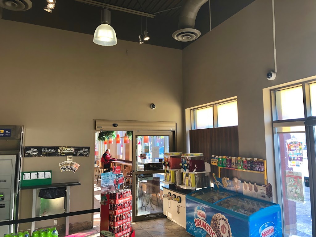 Harnois Proxi Extra | 3520 Boulevard Laframboise, Saint-Hyacinthe, QC J2R 1J9, Canada | Phone: (450) 253-1010