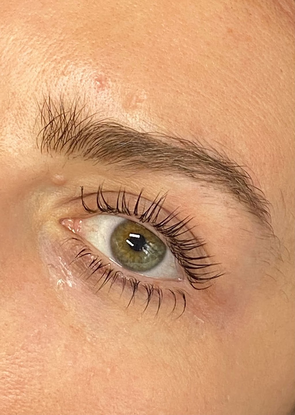 Urban Lash & Brow Bar | 3 Hawthorne Ave, Cobourg, ON K9A 1W3, Canada | Phone: (613) 266-5060