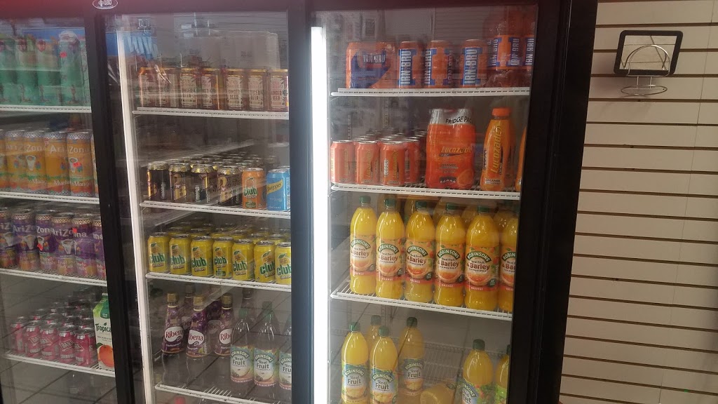 Lakeview Convenience | 410 Queens Quay W #3, Toronto, ON M5V 3T1, Canada | Phone: (416) 593-5631