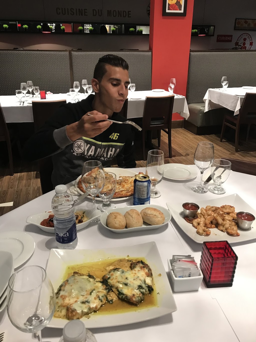 RESTAURANT LILLA BAYA | 1845 Boulevard Lemire, Drummondville, QC J2C 5A6, Canada | Phone: (819) 850-7933