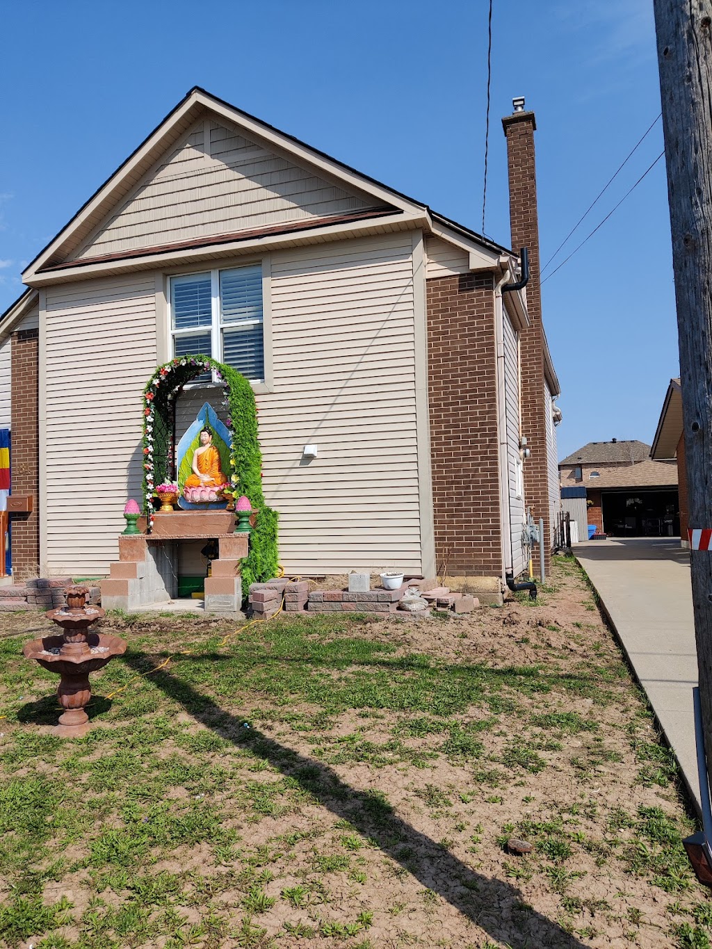 United Khmer Buddhist Temple | 184 Margaret Ave, Stoney Creek, ON L8E 2H7, Canada | Phone: (905) 769-4851