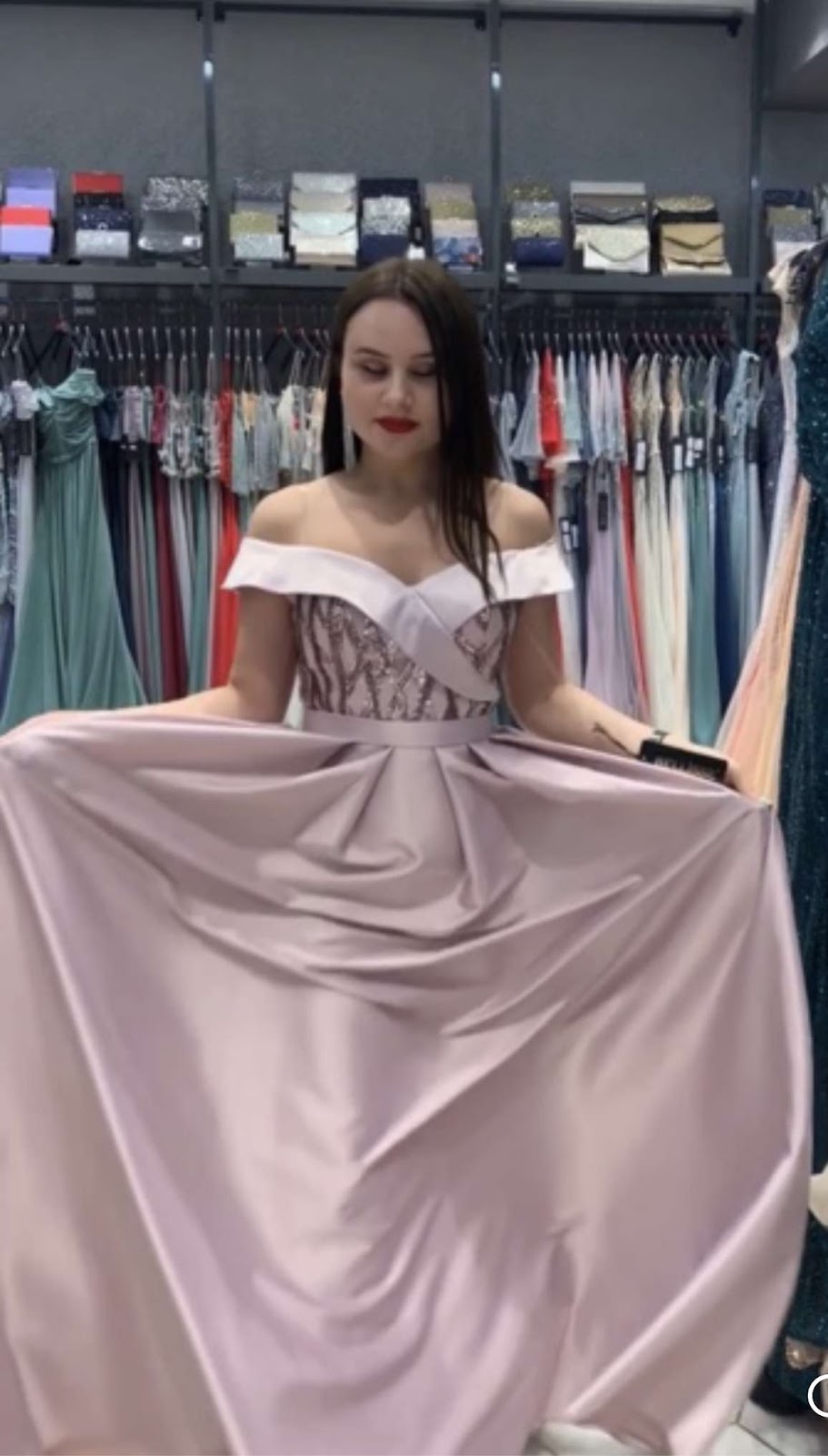 Lemas Fasion | 551 Creekview Way, Gloucester, ON K1T 0K6, Canada | Phone: (613) 794-0235