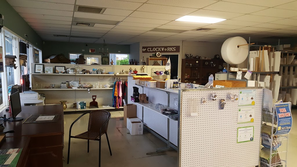 The Mailbox Shipping & Receiving | 1770 Front St, Lynden, WA 98264, USA | Phone: (360) 354-5766