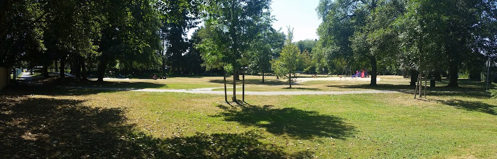89A Avenue Park | 11825 89a Ave, Delta, BC V4C 3G8, Canada | Phone: (604) 946-3293