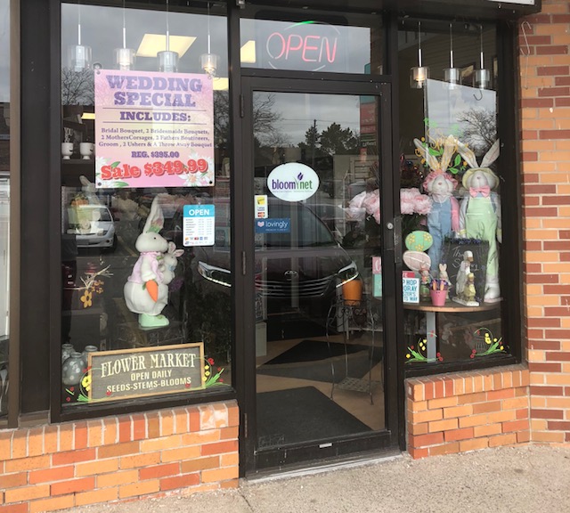 Flowers in Burlington | 2222 Brant St unit 15, Burlington, ON L7P 4L5, Canada | Phone: (905) 319-6161