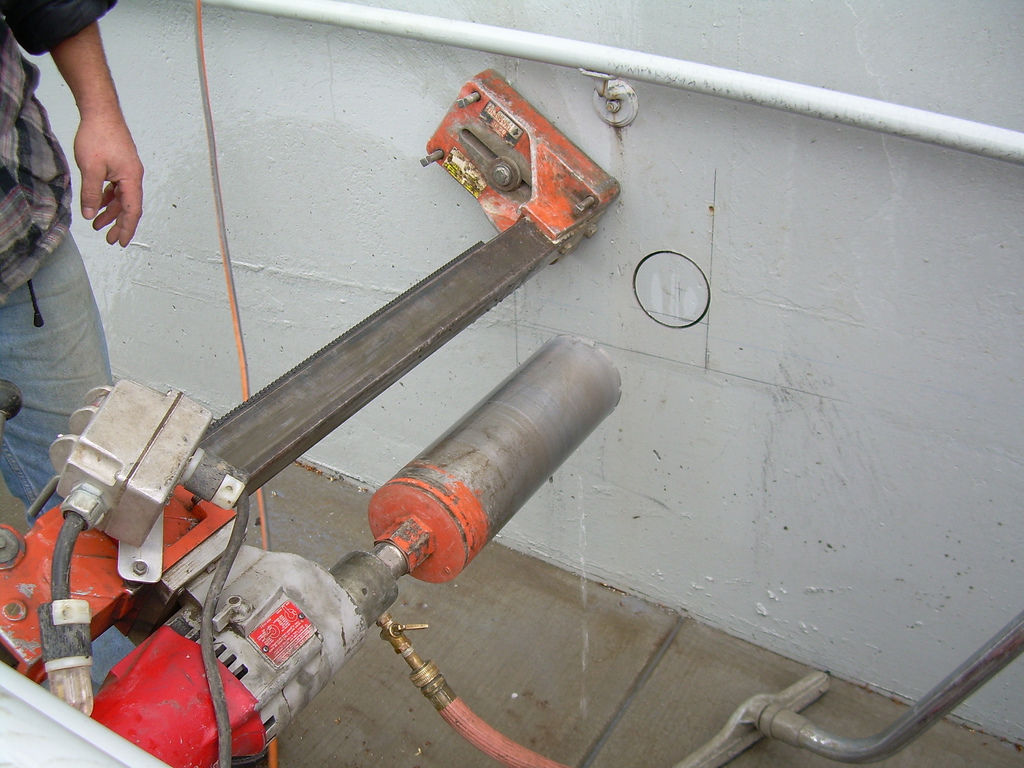 Sciage de béton AIC | 1880 Rue de Cadillac, Montréal, QC H1N 2T3, Canada | Phone: (438) 404-5528