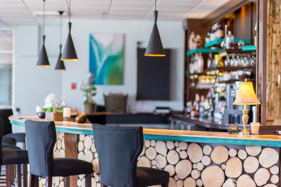 Restaurant Quilliams | 572 Chemin Lakeside, Foster, QC J0E 1R0, Canada | Phone: (450) 243-0404