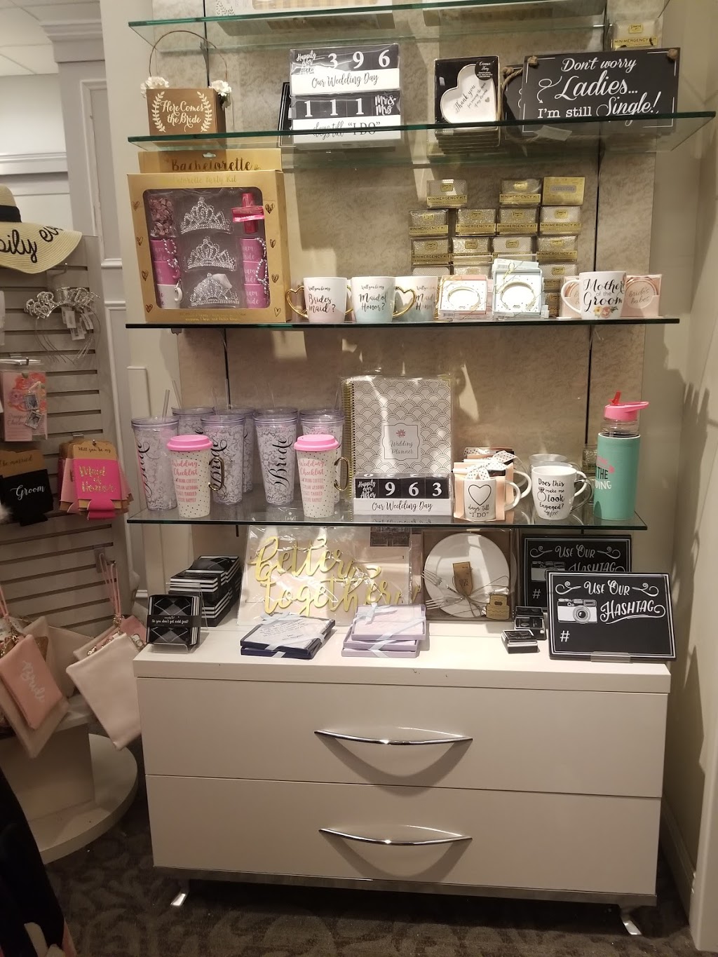 Davids Bridal | 920 Upper Wentworth Street 10 & 11, Hamilton, ON L9A 5C5, Canada | Phone: (905) 575-9875