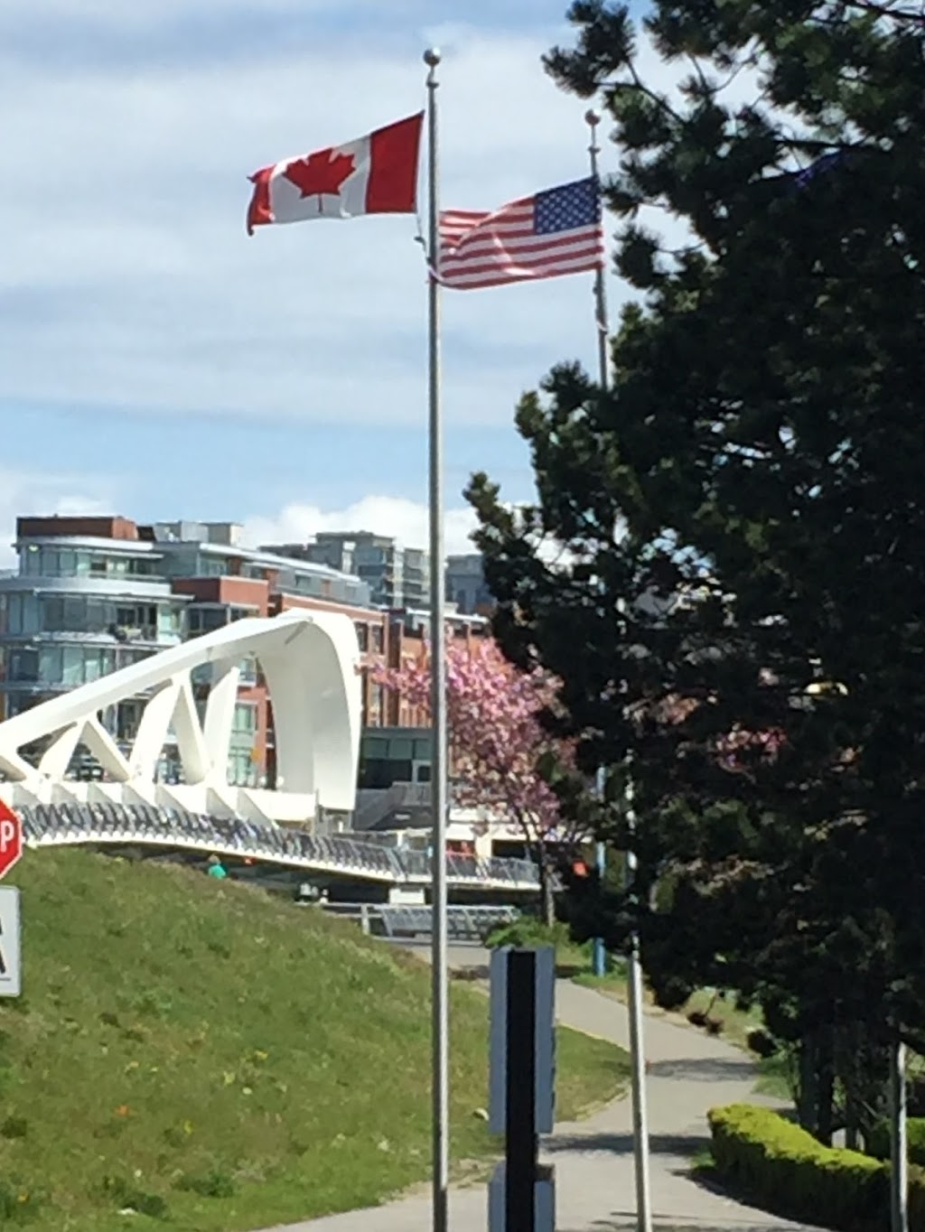 Tom and Marlise Condo - Vacation Rental | 27 Songhees Rd #411, Victoria, BC V9A 7M6, Canada | Phone: (514) 297-4016
