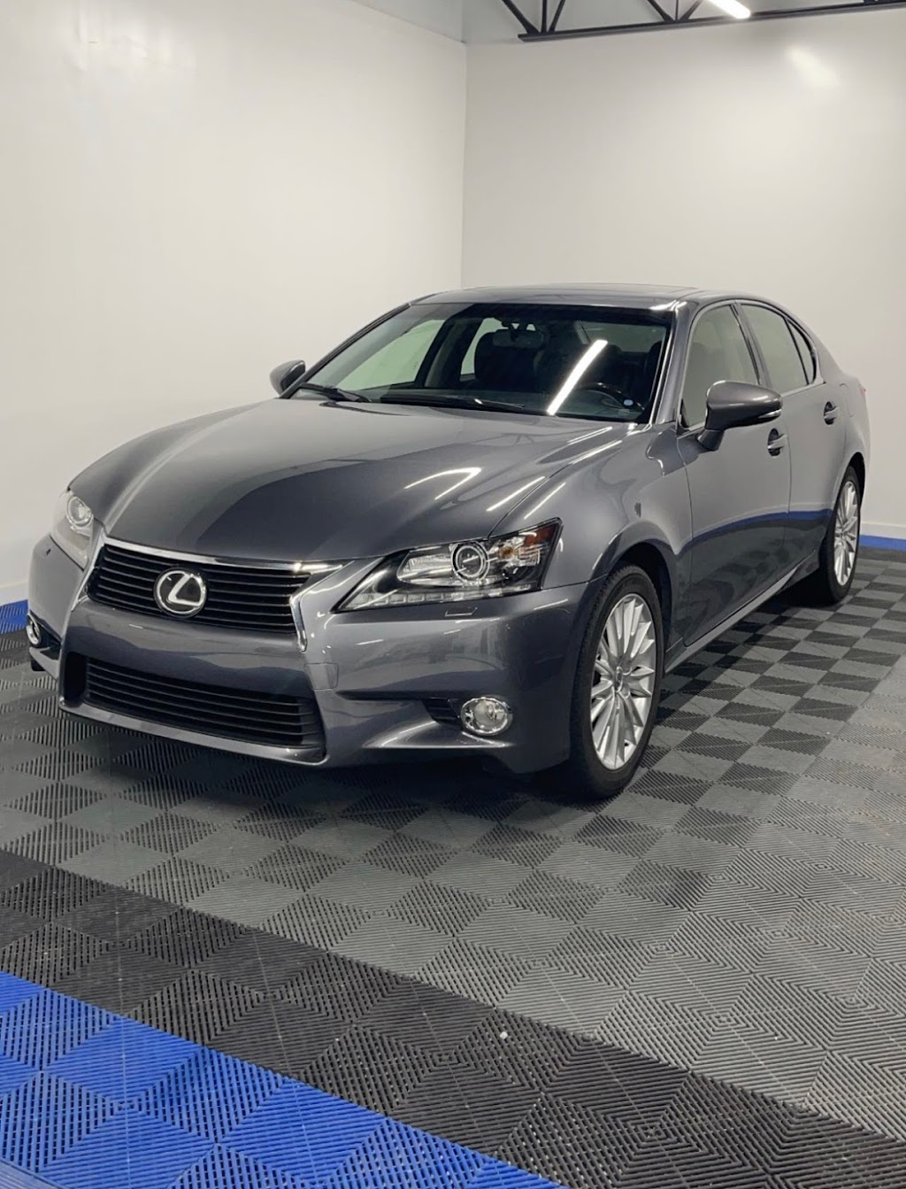 Moonstar Auto Sales | 730 Warden Ave., Scarborough, ON M1L 4A1, Canada | Phone: (800) 577-7167