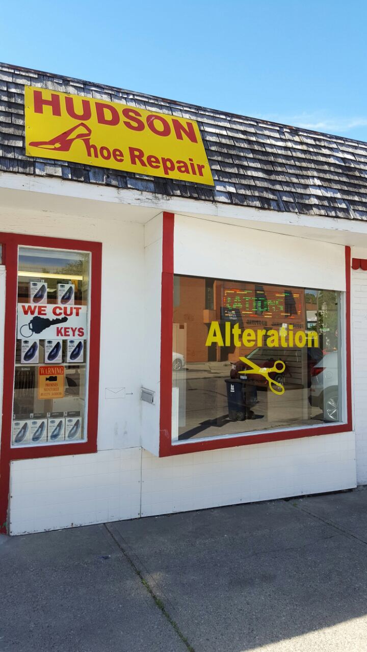 Hudson Shoe Repair | 5 Roslin Ave, Toronto, ON M4N 1Y8, Canada | Phone: (416) 488-0267