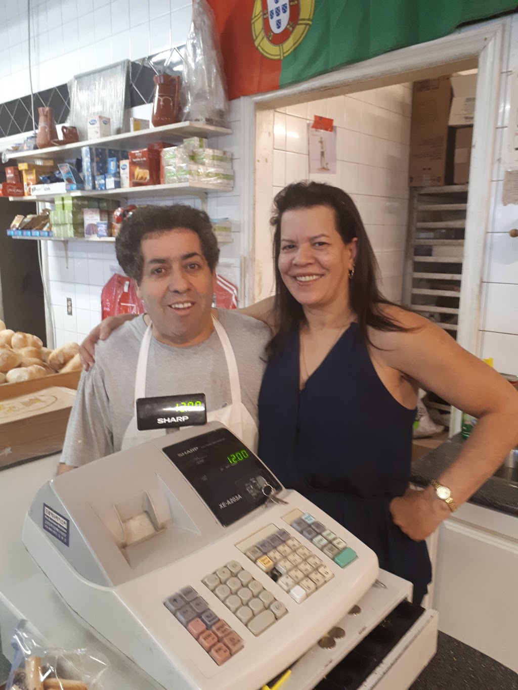 Azores Bakery | 5 McMurchy Ave N, Brampton, ON L6X 2R6, Canada | Phone: (905) 453-1533