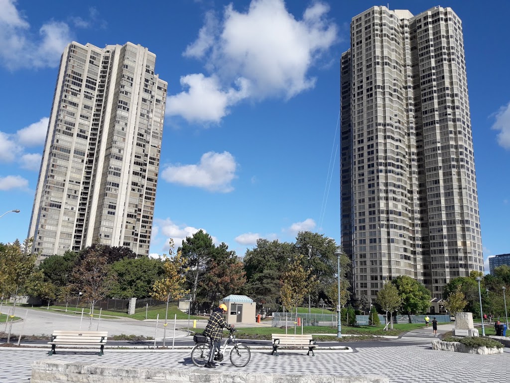 Marilyn Bell Park | 1095 Lake Shore Blvd W, Toronto, ON M6K 2R5, Canada | Phone: (416) 392-2489