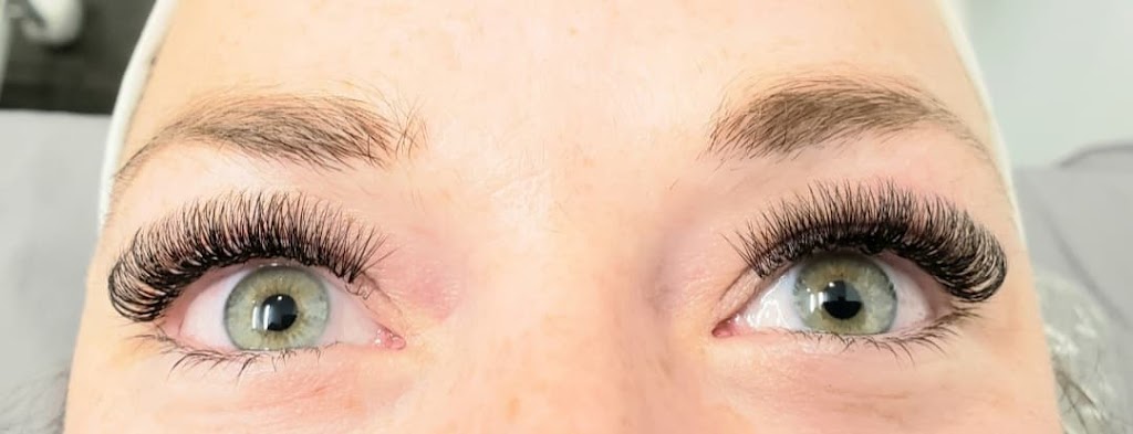 Centre de beauté Valérie tremblay | 311 Rue Lortie, Saint-Lin - Laurentides, QC J5M 3E7, Canada | Phone: (514) 771-1539
