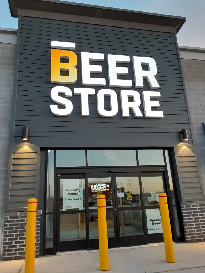 Beer Store | 167 Bell Blvd, Belleville, ON K8P 5N8, Canada | Phone: (613) 962-2146