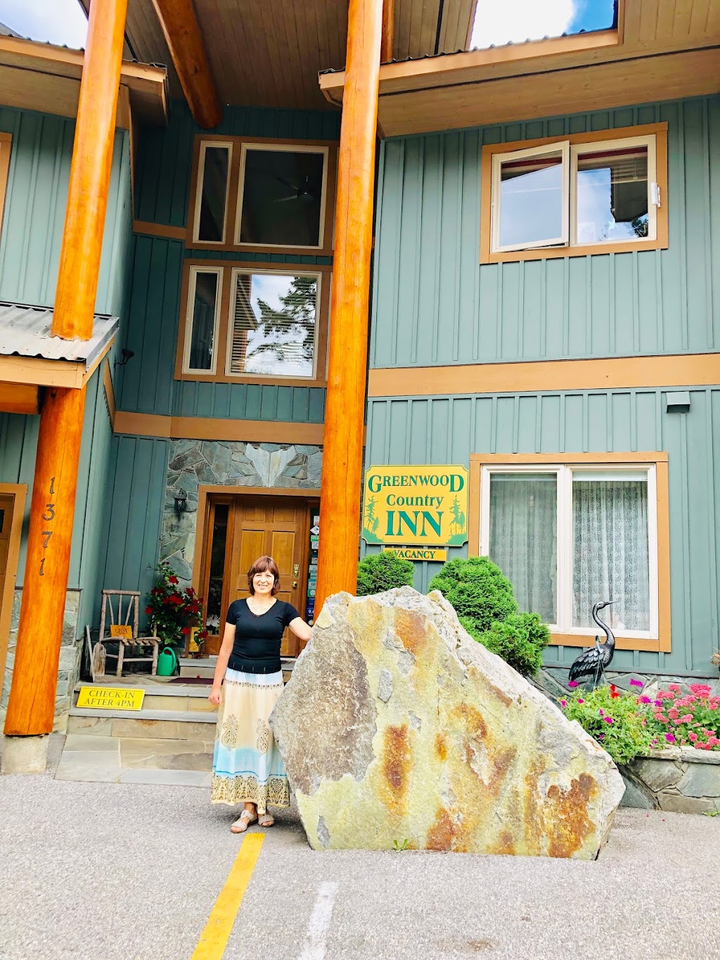 Greenwood Country Inn | 1371 Greenwood St, Pemberton, BC V0N 2L0, Canada | Phone: (604) 894-5607