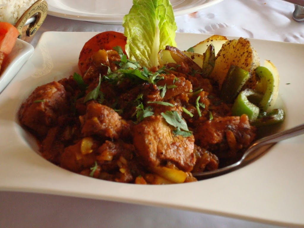 Savera Indian Cuisine | restaurant | 805 St Clair Ave W, Toronto, ON M6C 1B9, Canada | 4166572500 OR +1 416-657-2500