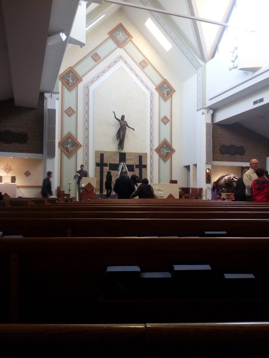 St Ignatius Loyola Church | 2300 Burnhamthorpe Rd W, Mississauga, ON L5L 3T6, Canada | Phone: (905) 820-1444