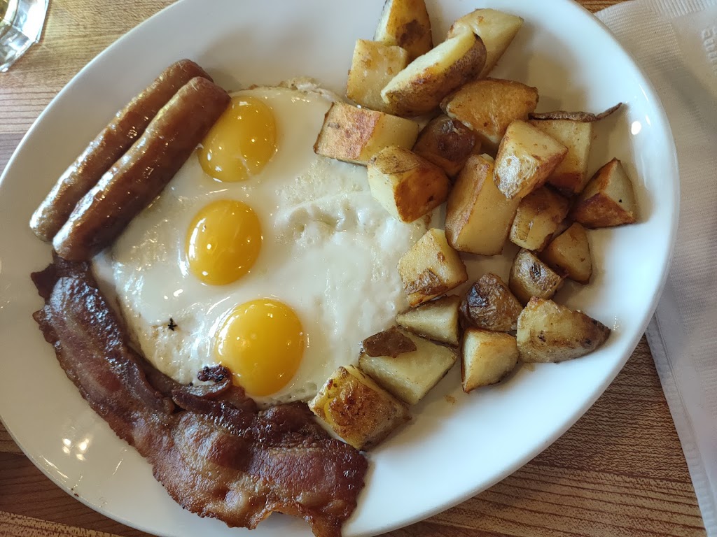 Sunset Grill | 102 Lakeshore Rd W, Mississauga, ON L5H 2E1, Canada | Phone: (905) 891-2200