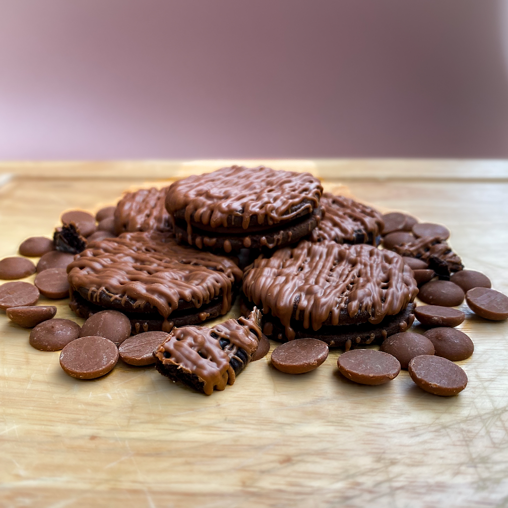 Chunky Charlees | 5281 Palmetto Pl, Mississauga, ON L5M 0C8, Canada | Phone: (647) 936-5748