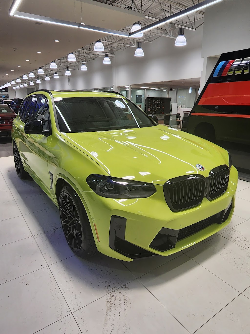 Ottos BMW | 660 Hunt Club Rd, Ottawa, ON K1V 1C1, Canada | Phone: (613) 725-3048