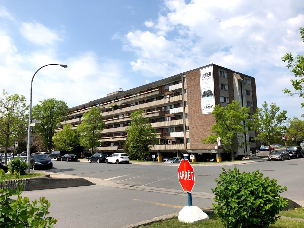 Place Versailles Apartments | 7235 Rue Pierre Corneille, Montréal, QC H1M 1L3, Canada | Phone: (514) 353-1900