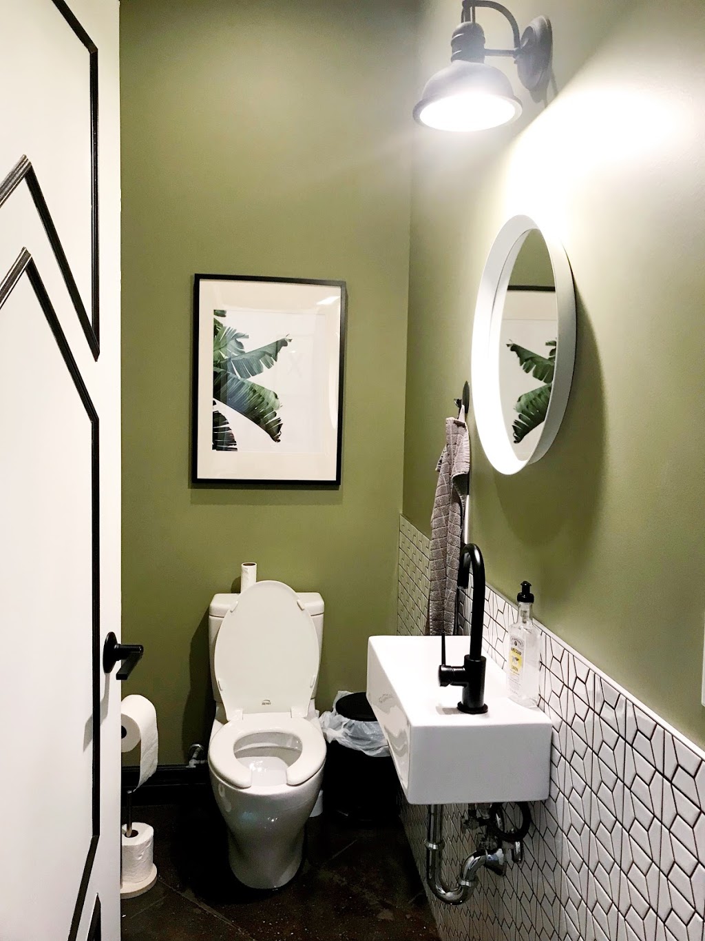 BARRE BELLE | 100 Auburn Meadows Drive Southeast #608, Calgary, AB T3M 2G5, Canada | Phone: (587) 356-3596