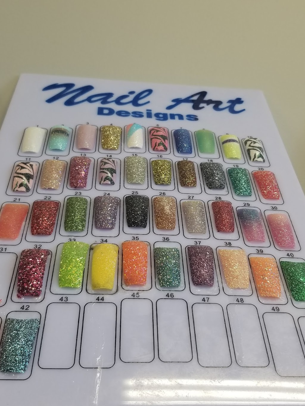 Q Nails | 8807 100 St #5, Morinville, AB T8R 1V5, Canada | Phone: (780) 939-0199