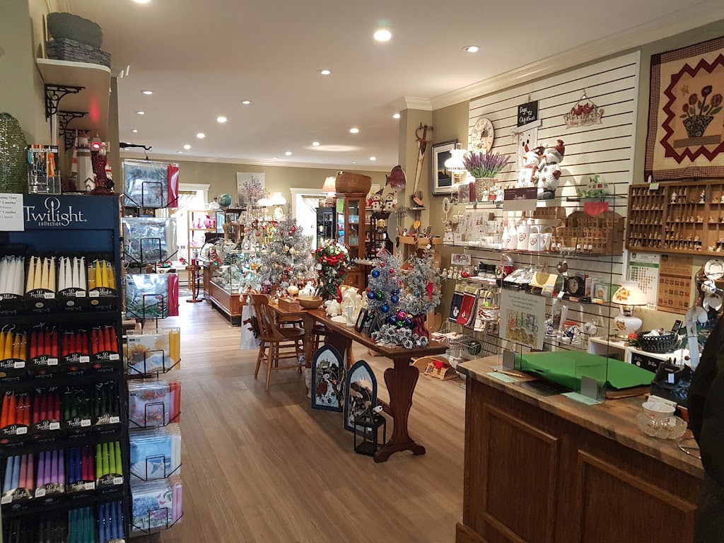 Grannys Antiques & Gifts | 7 Adam St, Antigonish, NS B2G 2G1, Canada | Phone: (902) 867-1177