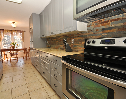 Home Renos Ottawa | 1305 Dorchester Ave, Ottawa, ON K1Z 8E8, Canada | Phone: (613) 898-1501