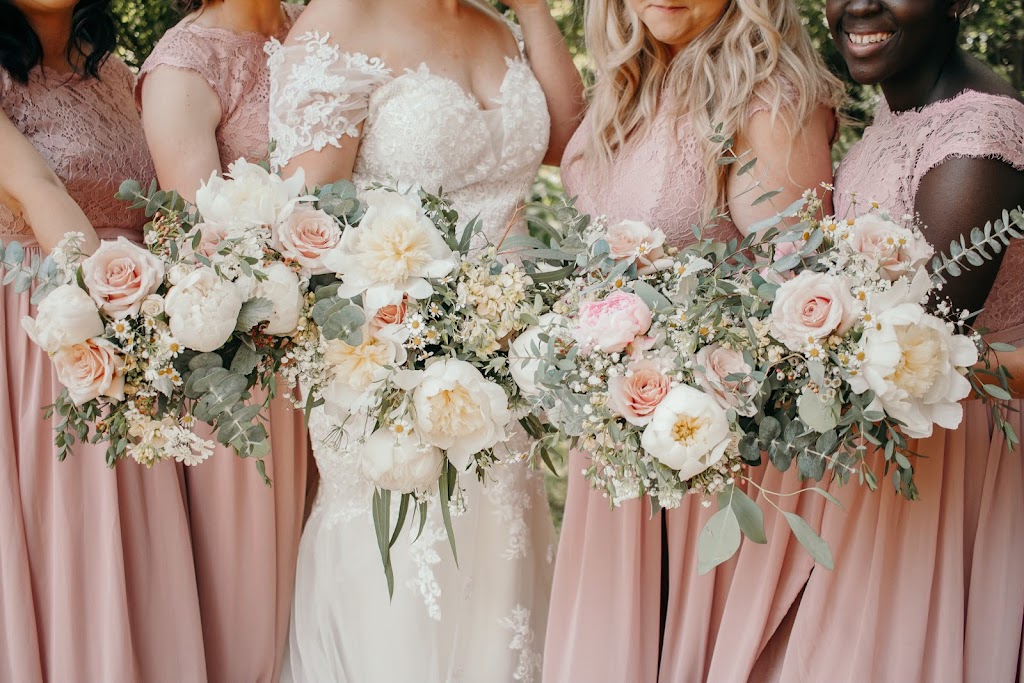 Callaway Floral | 131 Isabella St E, Arthur, ON N0G 1A0, Canada | Phone: (613) 406-6066