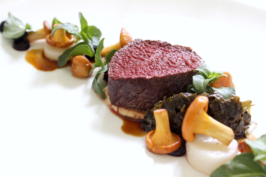 Restaurant Le Hatley | 575 Rue Hovey, North Hatley, QC J0B 2C0, Canada | Phone: (819) 842-2421