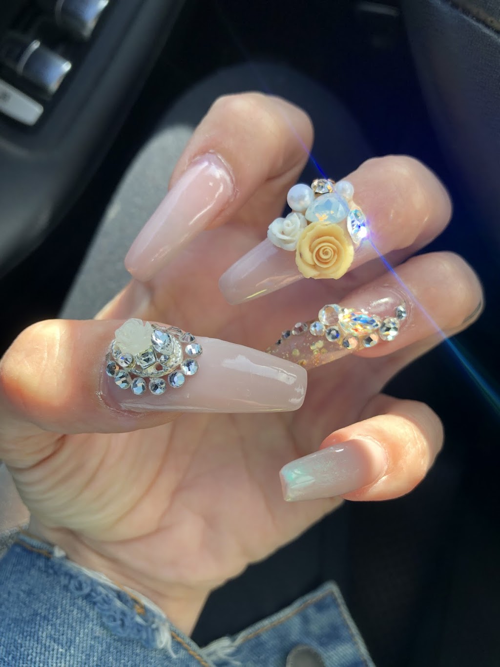 Akrilix Nails & Spa | 1355 Kingston Rd, Pickering, ON L1V 1B8, Canada | Phone: (905) 839-2100