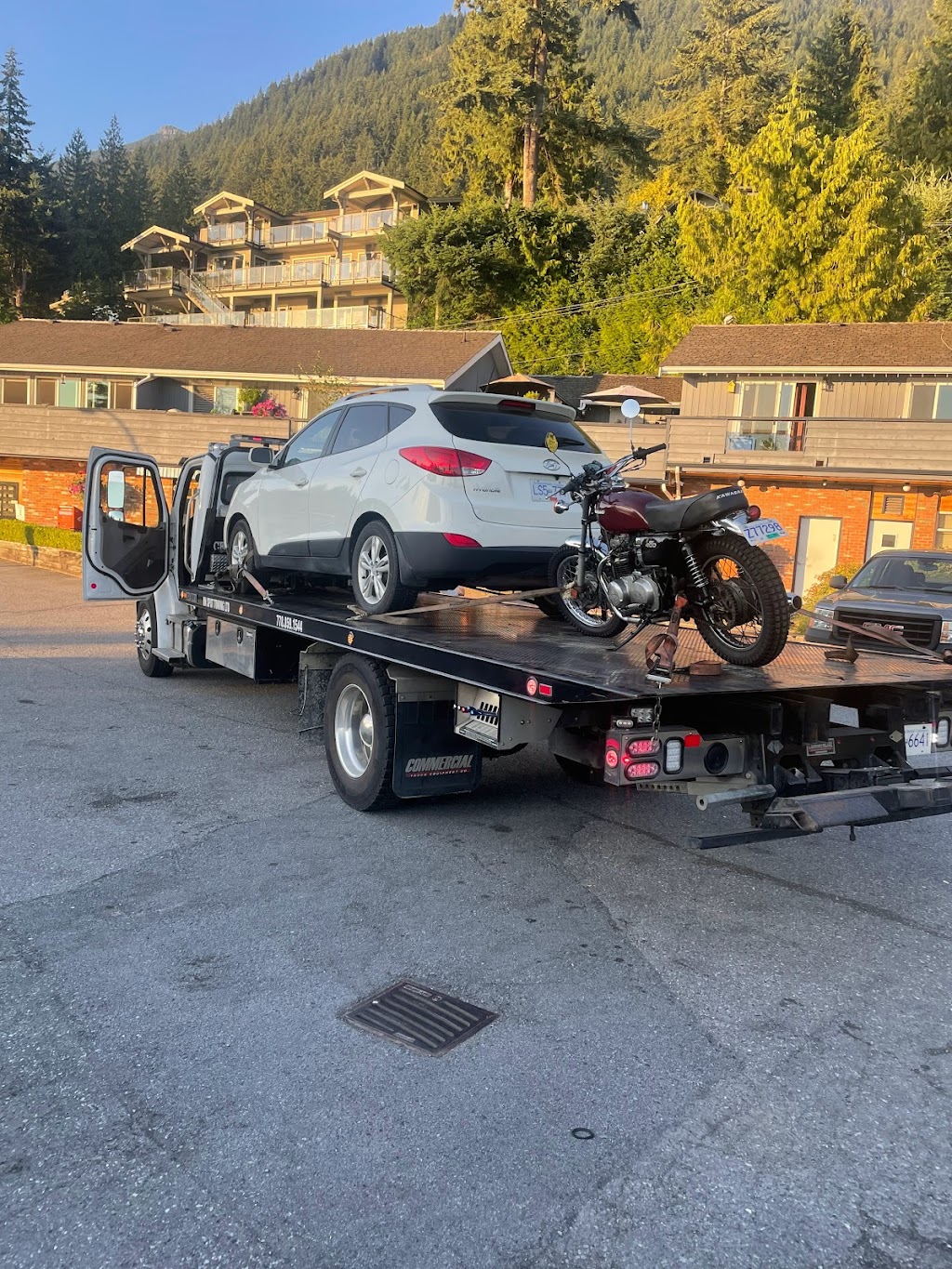 ON SPOT TOWING LTD | 10603 140 St, Surrey, BC V3T 0M1, Canada | Phone: (778) 859-1544