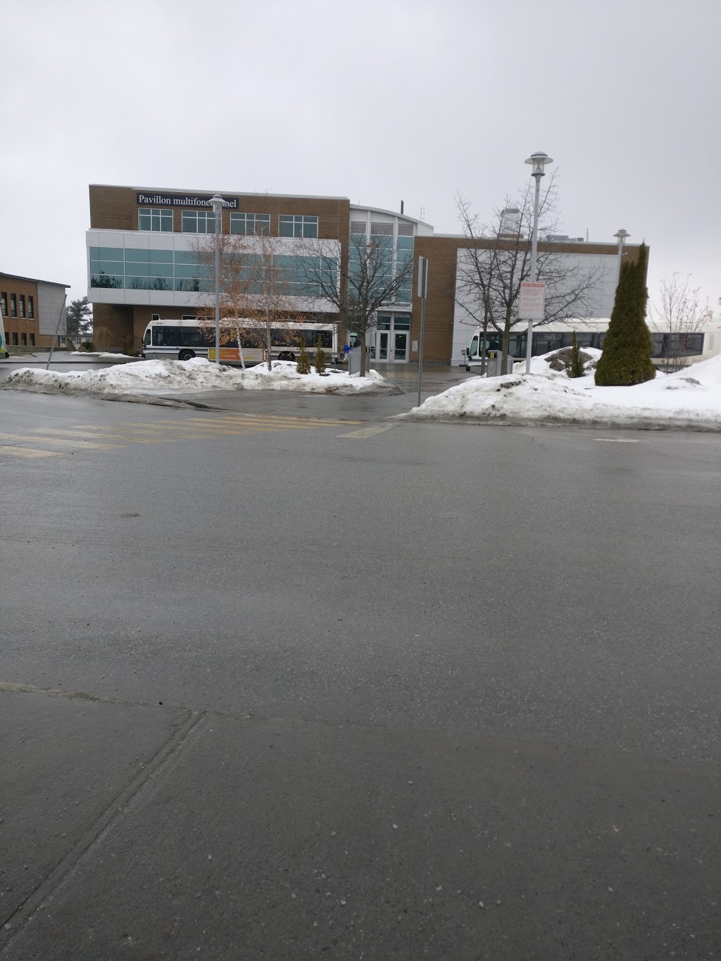 Pavillion multifonctionnel (B5) | Unnamed Road, Sherbrooke, QC J1K 0A5, Canada