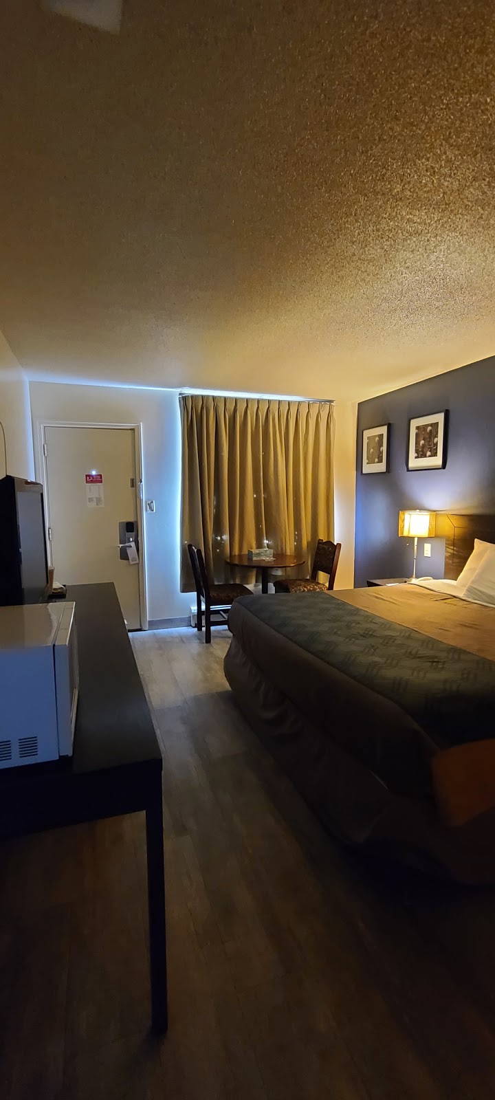 Empire Inn & Suites Red Deer | 23 Gasoline Alley E, Alberta T4E 1B3, Canada | Phone: (403) 346-4188