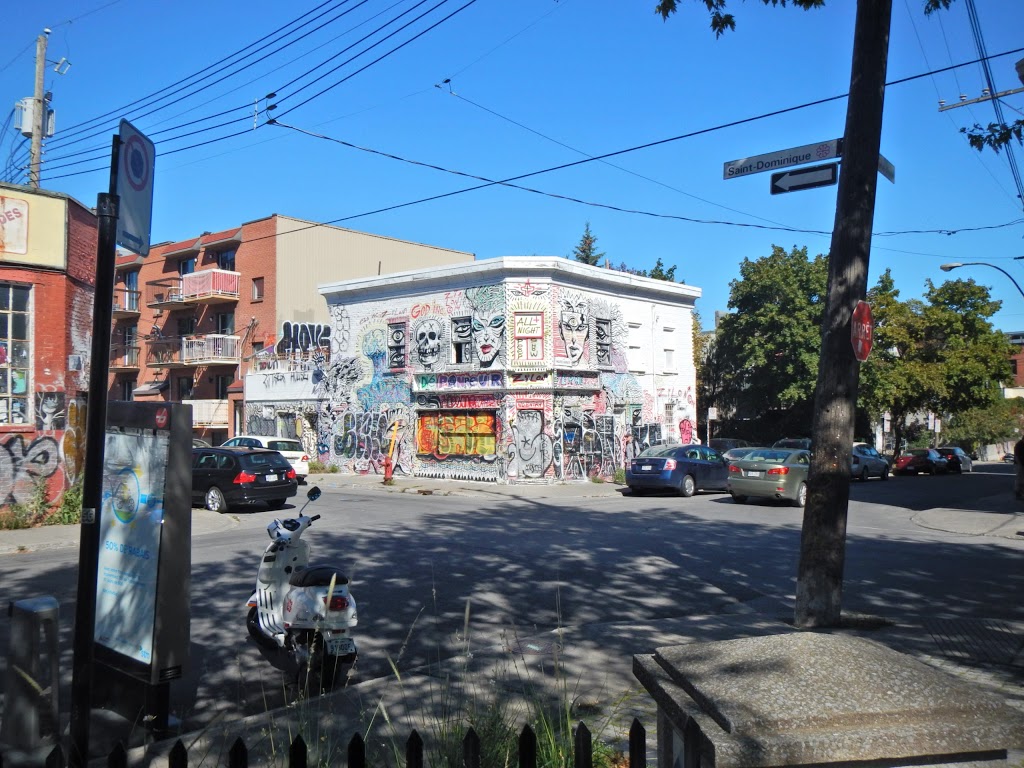 Depanneur St-Dominique | 4343 Rue Saint-Dominique, Montréal, QC H2W 2A9, Canada | Phone: (514) 842-0004