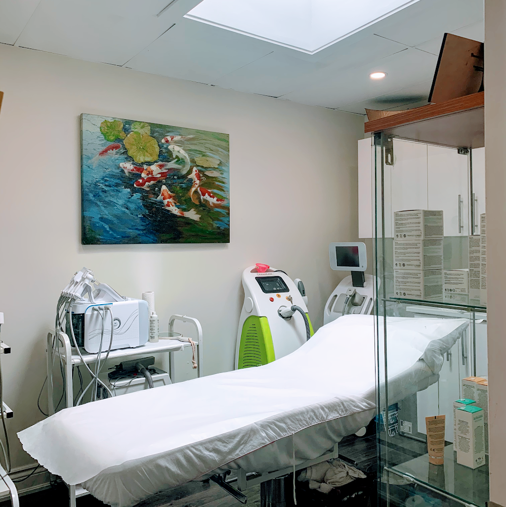 Jenny Palma Medical Aesthetics: Facelifts and Body Contouring Cl | 2261 Bloor St W 2nd Floor, Toronto, ON M6S 1N8, Canada | Phone: (647) 966-7546
